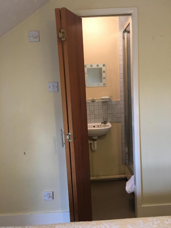 The Townhouse B And B アリスバーリー エクステリア 写真